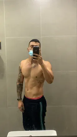OnlyFans cuenta gutto05 avatar 1