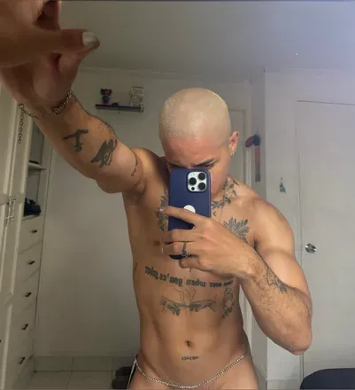 OnlyFans cuenta robynskandar avatar 1