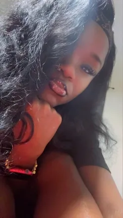 OnlyFans cuenta bdsm_baddiemar header 2