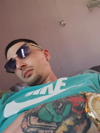 OnlyFans cuenta brian0724 header 2