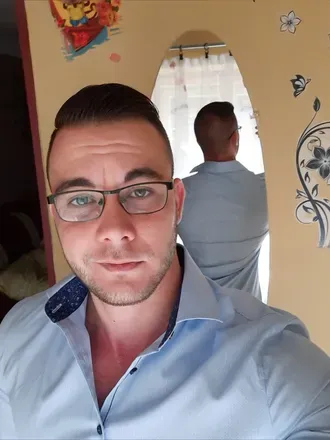 OnlyFans account  timon1990 avatar 1