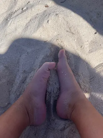 OnlyFans cuenta tinytoes0403 header 2