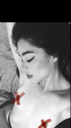 OnlyFans cuenta hotliviaa header 2