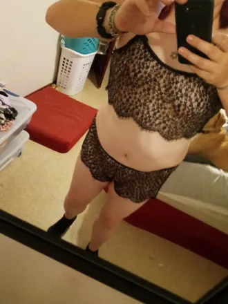 OnlyFans cuenta unholyinferrno header 2