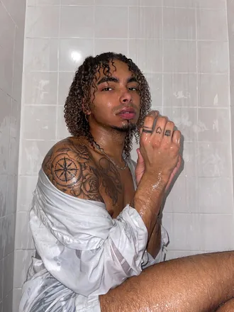 OnlyFans cuenta himanogiovanni header 2