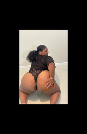 OnlyFans cuenta gabbyjewels header 2