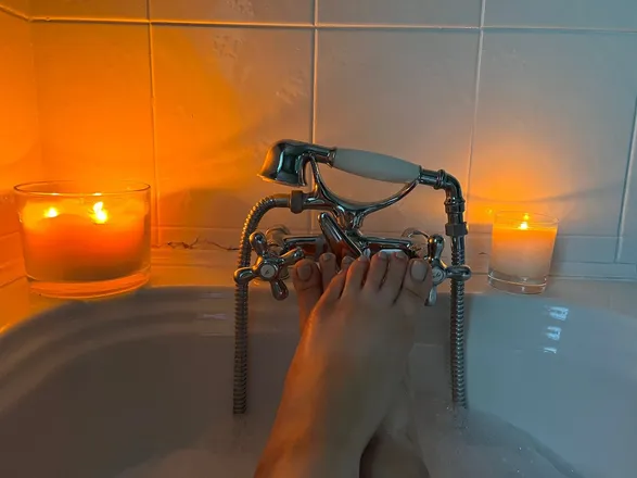 OnlyFans cuenta herfemmefatalefeet header 2