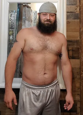OnlyFans account  beardedbeast00 header 2