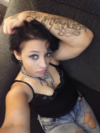 OnlyFans cuenta brattysubxxx13 header 2