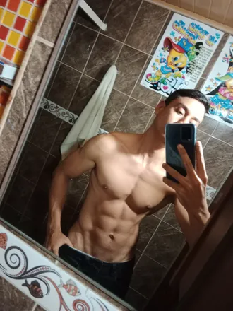 OnlyFans account  edmuchi header 2