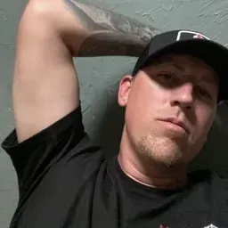 OnlyFans cuenta dennisthamenace99 avatar 1