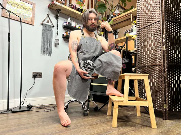 OnlyFans cuenta thenakedtattooist header 2