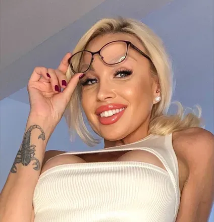 OnlyFans cuenta bellablossomvip avatar 1