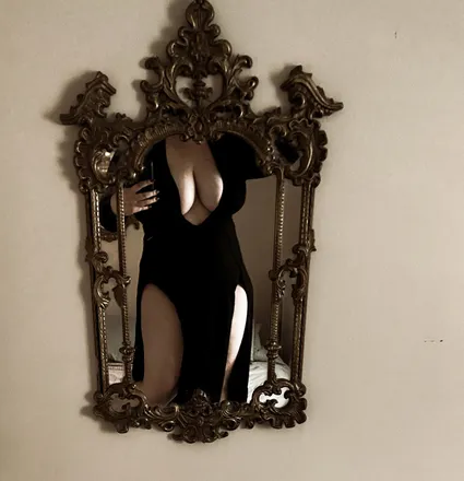 OnlyFans cuenta moanajoy header 2
