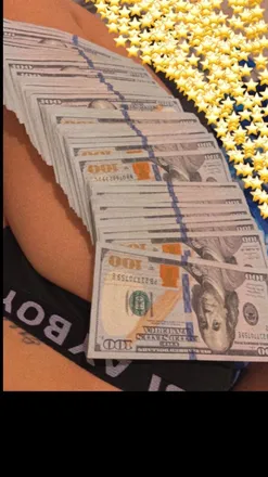 OnlyFans cuenta moneymakinmariee header 1