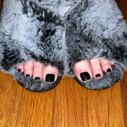 OnlyFans cuenta palespookyfeet header 2