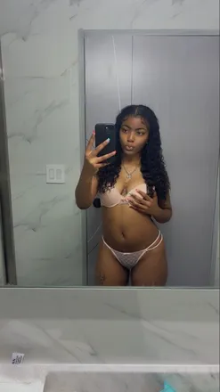 OnlyFans cuenta cherrythebratt avatar 1
