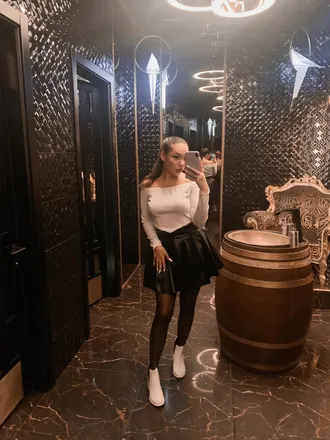 OnlyFans cuenta stays_y header 2