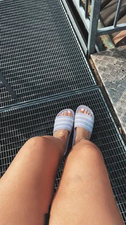 OnlyFans cuenta anasfeetdreams header 2