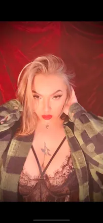 OnlyFans cuenta isit_tanya header 2