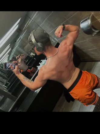 OnlyFans account  itztim header 2