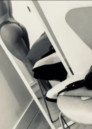 OnlyFans account  kellyd84 header 2