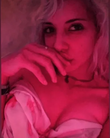 OnlyFans cuenta luz.love header 2