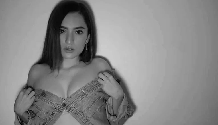 OnlyFans cuenta lamenormenor18 header 2