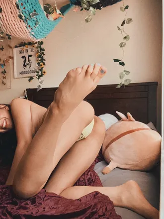 OnlyFans account  madelynbee header 2