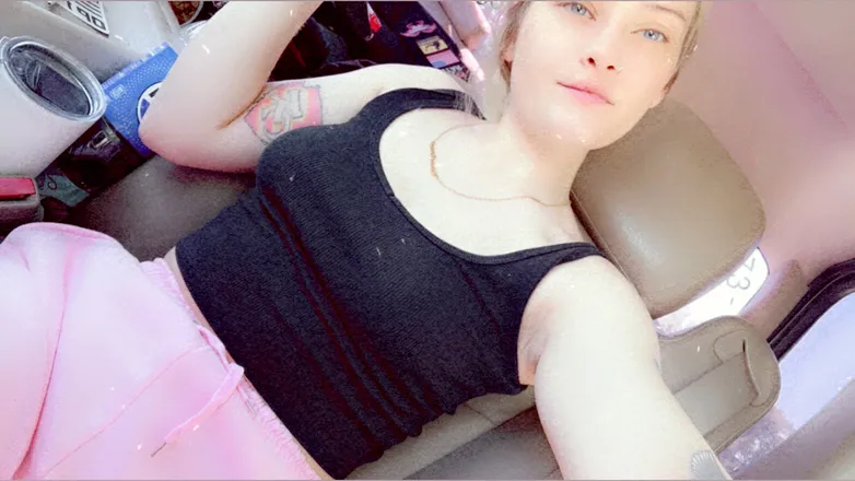 OnlyFans cuenta lilmommie header 2