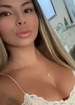 OnlyFans cuenta ali_v_xoxo avatar 1