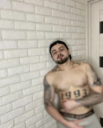 OnlyFans cuenta krbon666 header 2
