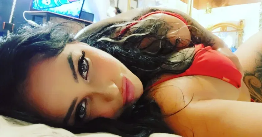OnlyFans cuenta superbeautifulmonster header 2