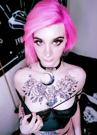 OnlyFans cuenta cutiehiraeth158 avatar 1