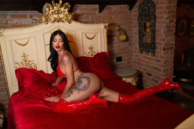 OnlyFans cuenta doavardemm header 2