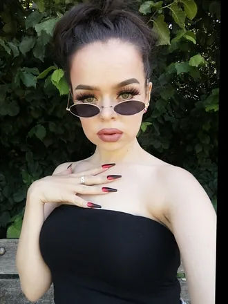 OnlyFans account  mentalmidget header 2