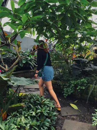 OnlyFans account  careforthegarden avatar 1