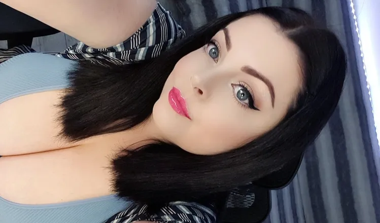 OnlyFans cuenta clara4love header 2