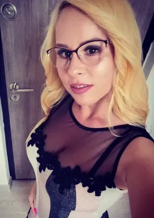 OnlyFans cuenta yasmyna32 avatar 1