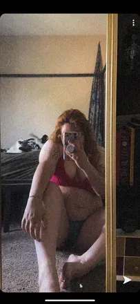 OnlyFans cuenta bruisedknees avatar 1