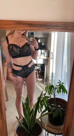 OnlyFans account  lovelyluna11 avatar 1
