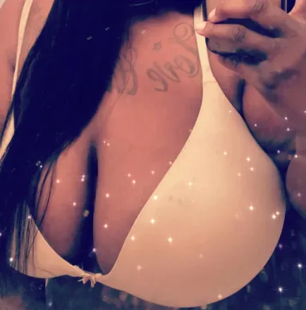 OnlyFans cuenta bigtittybitch1 avatar 1