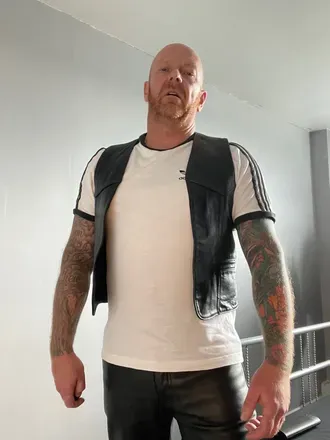 OnlyFans cuenta threestripefetish avatar 1