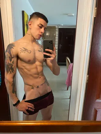 OnlyFans account  latinleader avatar 1