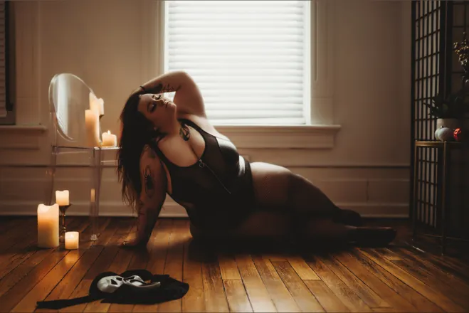 OnlyFans account  queenofclouds header 2
