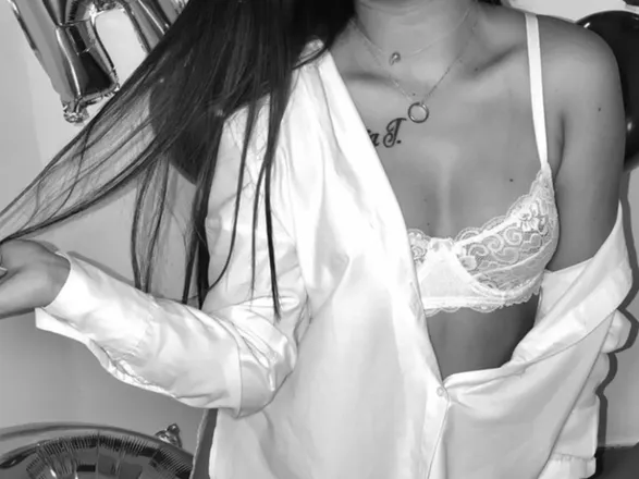 OnlyFans cuenta yesicarenas header 2