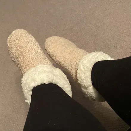 OnlyFans cuenta feetyeawi22 avatar 1