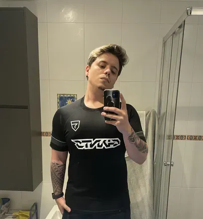 OnlyFans cuenta khayk avatar 1