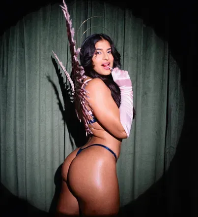 OnlyFans account  bootylau avatar 1