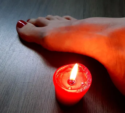 OnlyFans cuenta piedsdamours header 2